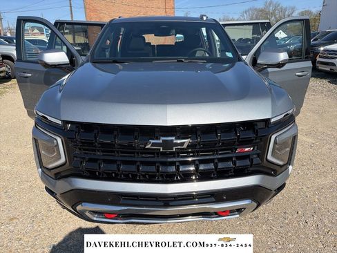 Used 2026 Chevrolet Suburban Z71 w/ Comfort Package image 29