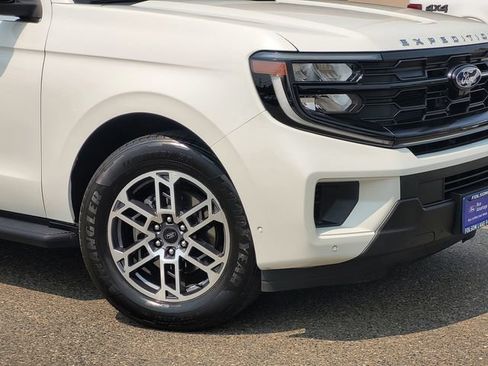Certified 2025 Ford Expedition Active RWD image 6