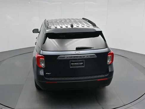 Certified 2023 Ford Explorer XLT RWD image 40