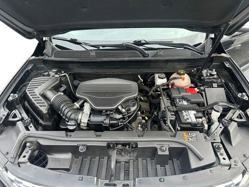 Used 2022 GMC Acadia Denali image 26