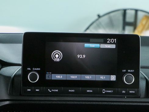 Used 2024 Honda CR-V EX image 19