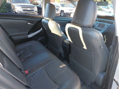 Used 2015 Toyota Prius Prime Advanced image 11