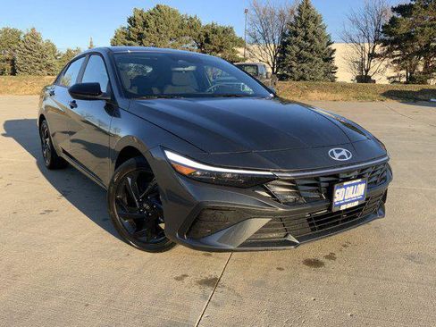 New 2026 Hyundai Elantra Sport image 2