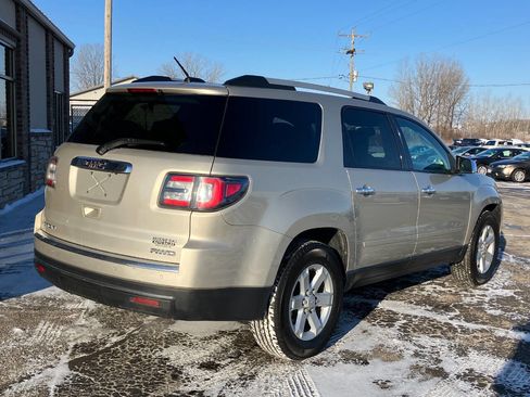 Used 2016 GMC Acadia SLE image 3
