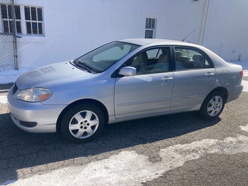 Used 2007 Toyota Corolla LE image 1
