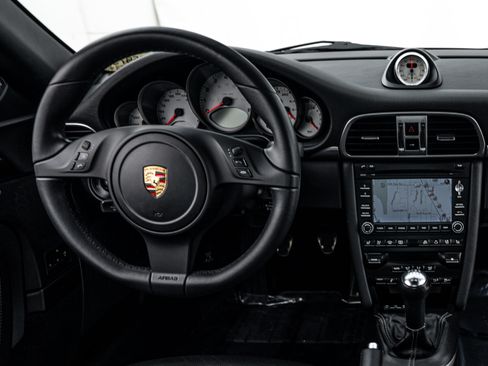 Used 2012 Porsche 911 Carrera 4S image 13
