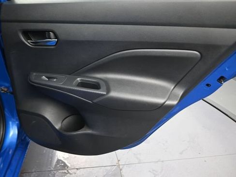 Used 2024 Nissan Versa SV FWD image 15