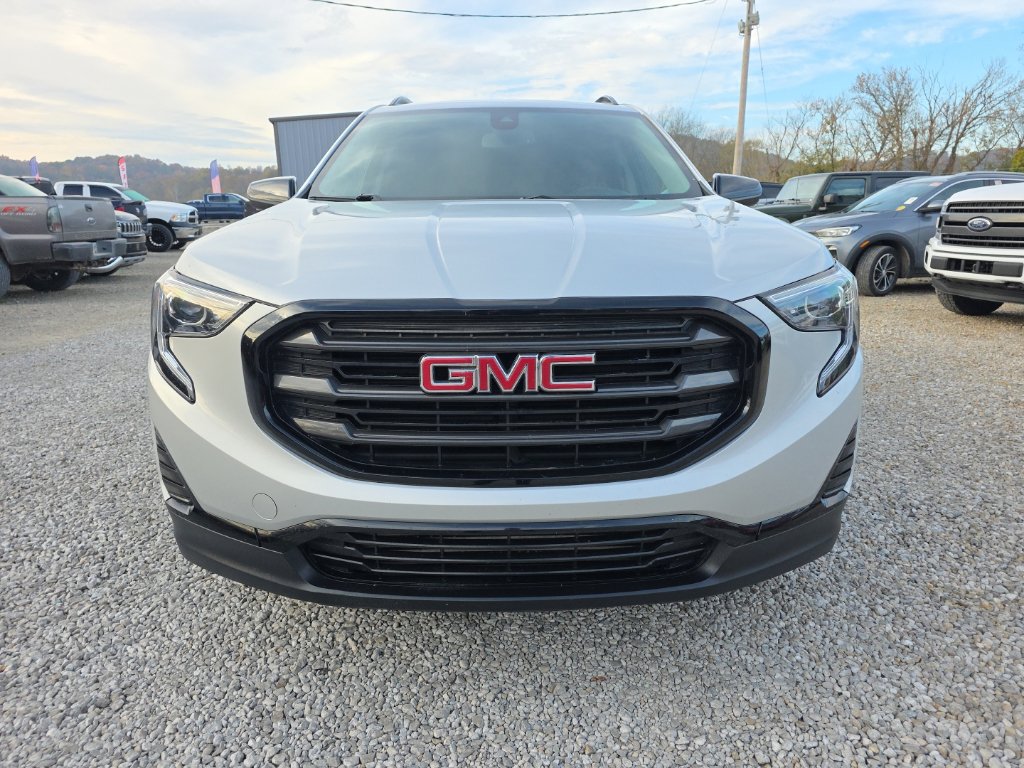 Used 2021 GMC Terrain SLE w/ Elevation Edition AWD/4WD image 2