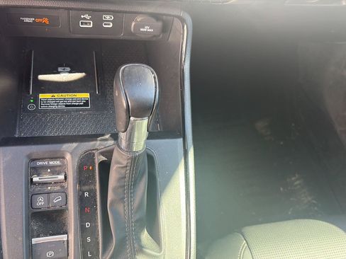 Used 2023 Honda CR-V EX-L image 12