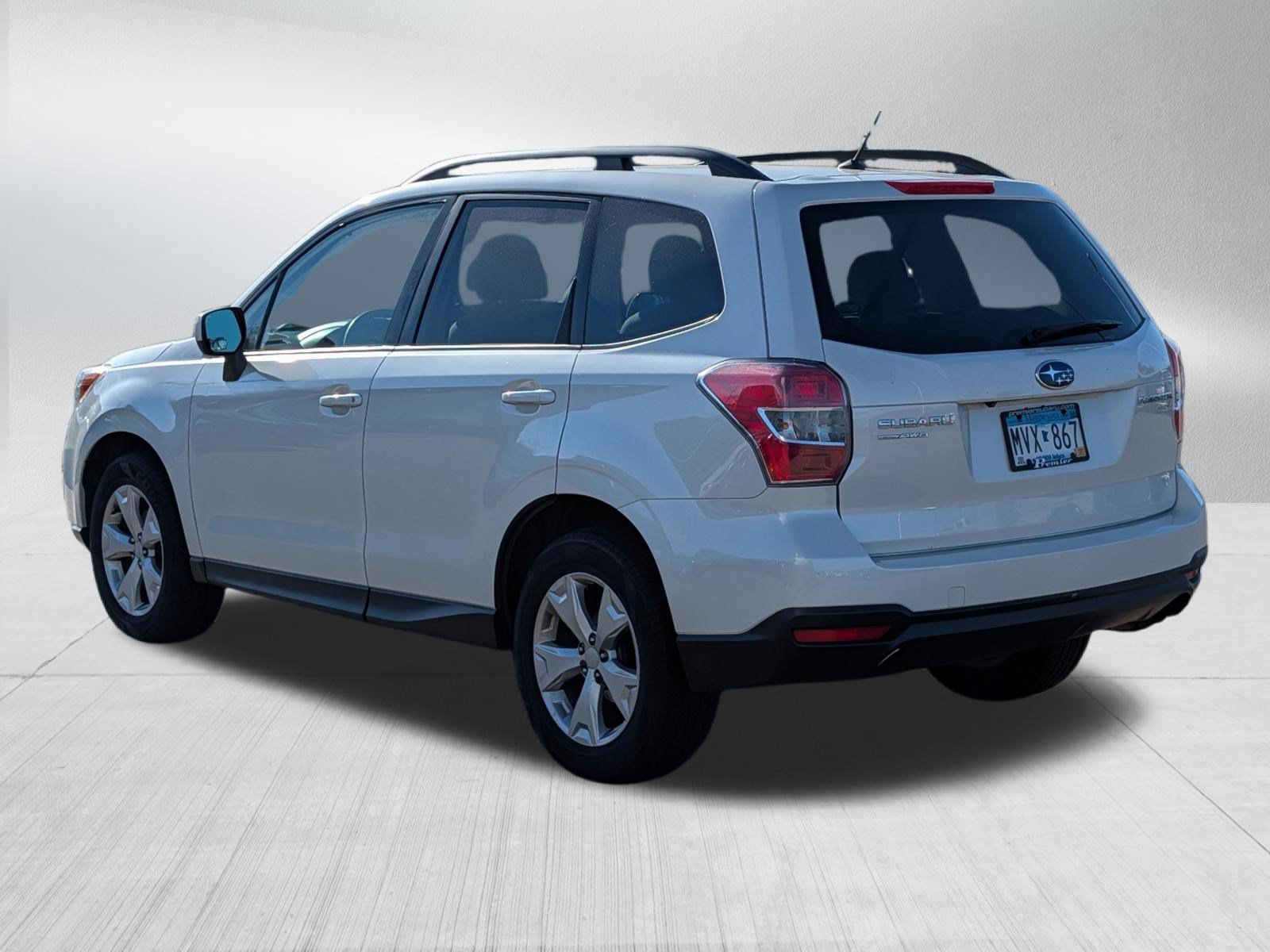 Used 2015 Subaru Forester 2.5i Premium w/ All-Weather Package AWD/4WD image 5