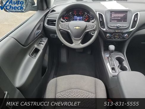 Used 2023 Chevrolet Equinox LT FWD image 11