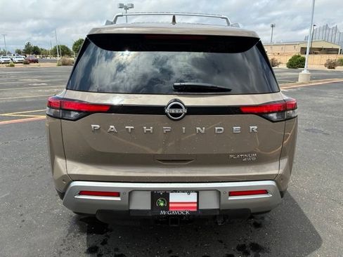 Certified 2023 Nissan Pathfinder Platinum FWD image 5