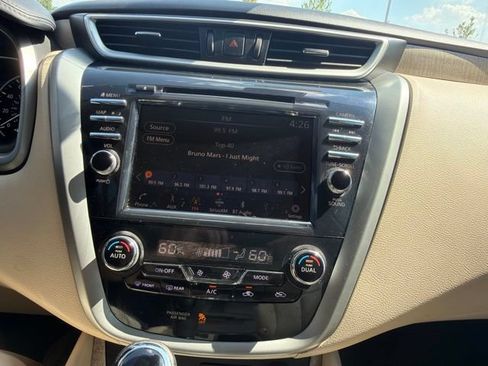 Used 2019 Nissan Murano SL w/ SL Technology Package FWD image 30