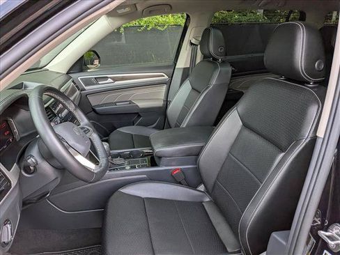 Used 2023 Volkswagen Atlas SE w/ Panoramic Sunroof Package FWD image 32