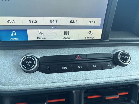 Used 2023 Ford Maverick XLT w/ XLT Luxury Package FWD image 35