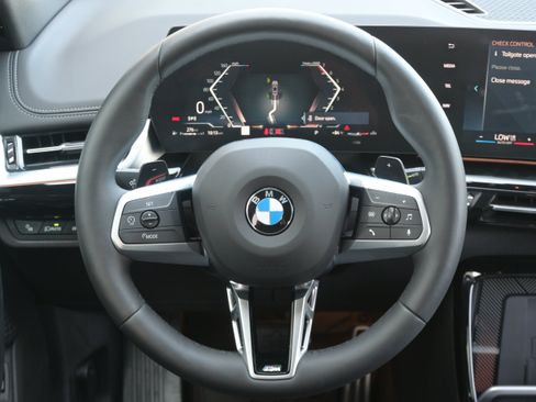 Used 2026 BMW X1 xDrive28i w/ M Sport Package AWD/4WD image 17