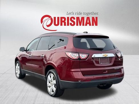 Used 2016 Chevrolet Traverse LT w/ Style and Technology Package image 4