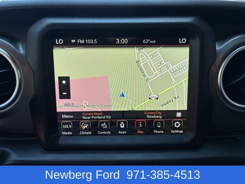 Used 2022 Jeep Wrangler Unlimited Rubicon 4xe w/ Cold Weather Group AWD/4WD image 21