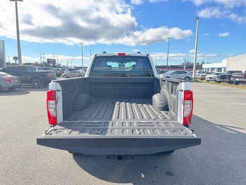 Used 2022 Ford F250 XL w/ Power Equipment Group image 18
