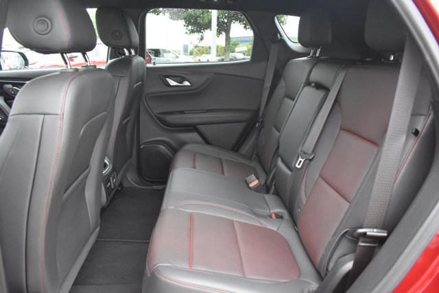 Used 2025 Chevrolet Blazer RS FWD image 16