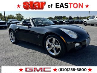 Used 2007 Pontiac Solstice Convertible w/ Premium Package image 1