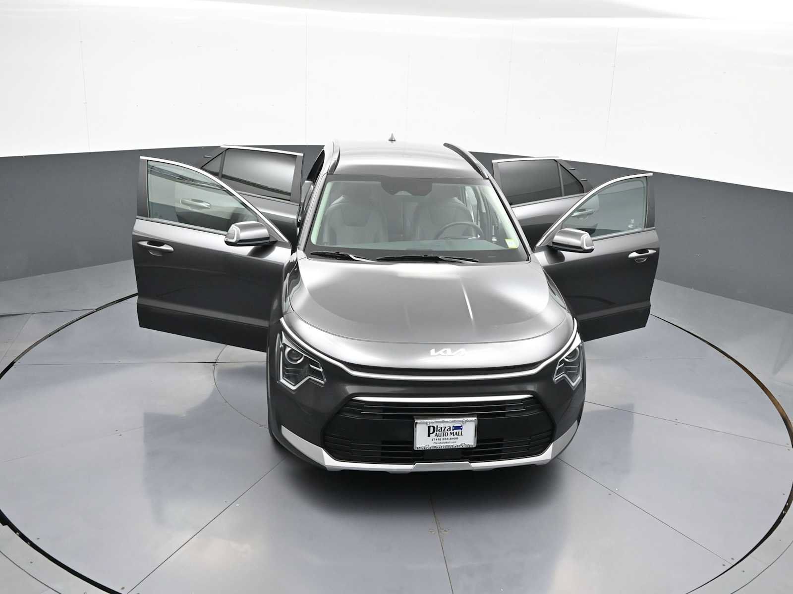 Certified 2025 Kia Niro EX w/ EX Cold Weather Package FWD image 44