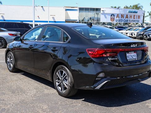 Used 2023 Kia Forte LXS FWD image 8