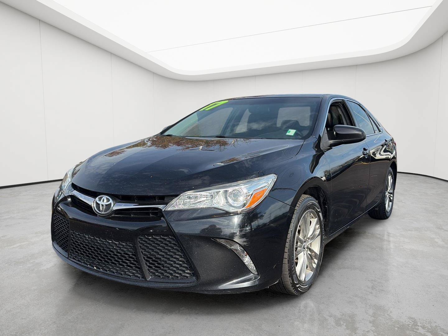 Used 2017 Toyota Camry SE FWD image 32
