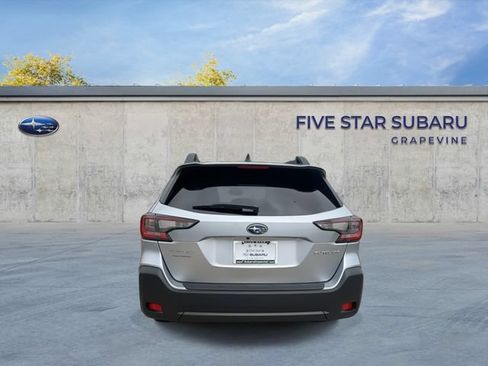 Certified 2025 Subaru Outback Premium AWD/4WD image 7
