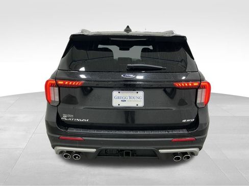 Used 2025 Ford Explorer Platinum w/ Ultimate Package image 21