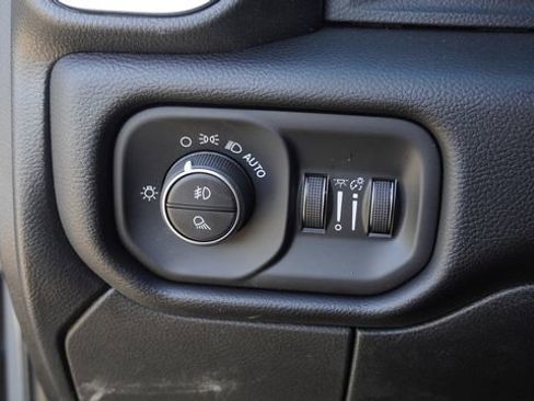 New 2026 RAM 2500 Laramie w/ Night Edition AWD/4WD image 20