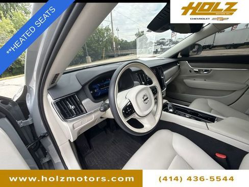 Used 2025 Volvo V90 B6 Cross Country Plus w/ Protection Package Premier AWD/4WD image 11