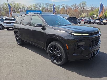 Used 2025 Chevrolet Traverse RS w/ LPO, Floor Liner Package