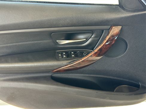 Used 2013 BMW 335i xDrive Sedan image 21