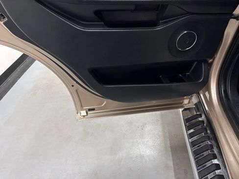 Used 2020 Ford Expedition XLT w/ FX4 Off-Road Package image 57