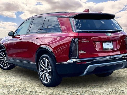 Used 2026 Cadillac Vistiq Sport w/ LPO, Floor Liner Package AWD/4WD image 4