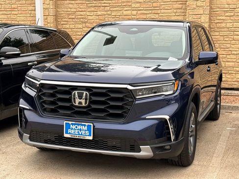 Certified 2025 Honda Pilot EX-L image 1