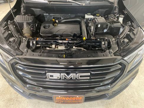 Used 2023 GMC Terrain SLE w/ Driver Convenience Package AWD/4WD image 46