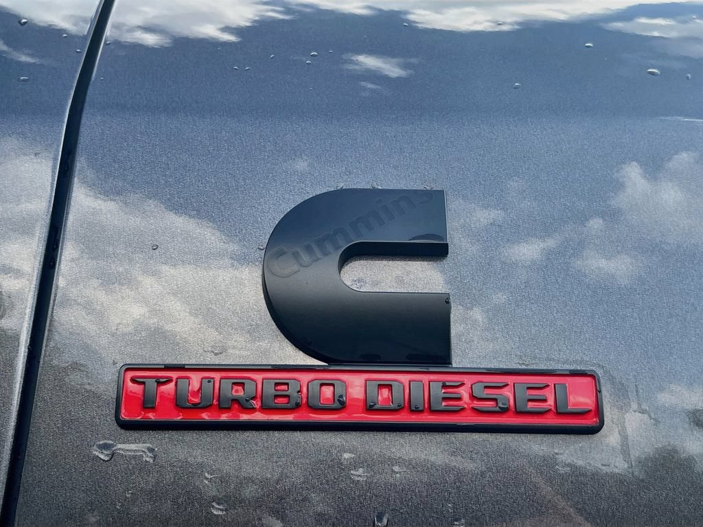 Used 2025 RAM 3500 Limited AWD/4WD image 11