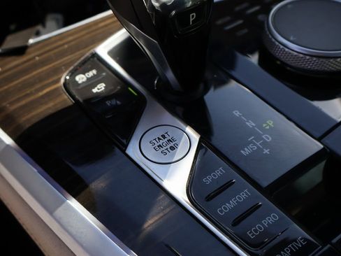 Used 2021 BMW X5 sDrive40i image 36