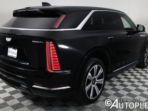 Used 2025 Cadillac Escalade IQ Luxury 2 w/ LPO, Premium Carpet Package AWD/4WD image 5