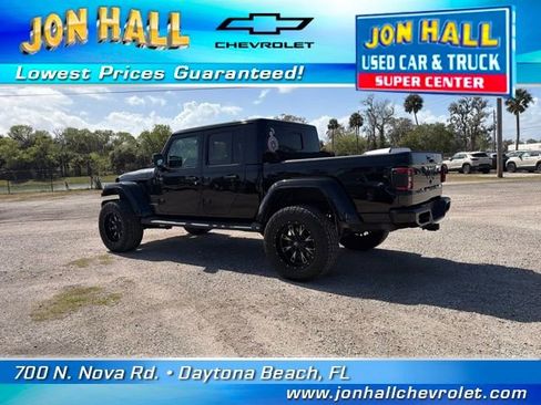 Used 2021 Jeep Gladiator Overland AWD/4WD image 6