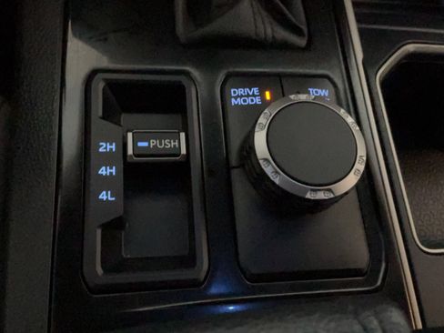 Used 2022 Toyota Tundra SR5 w/ SR5 Premium Package AWD/4WD image 15