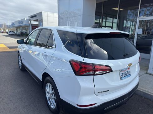 Used 2023 Chevrolet Equinox LT FWD image 10