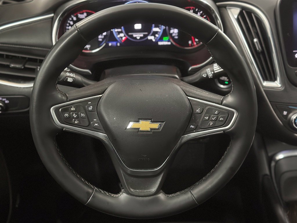 Used 2023 Chevrolet Malibu LT w/ LPO, Floor Liner Package FWD image 3