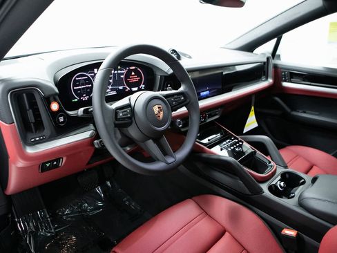 New 2026 Porsche Cayenne E-Hybrid image 4