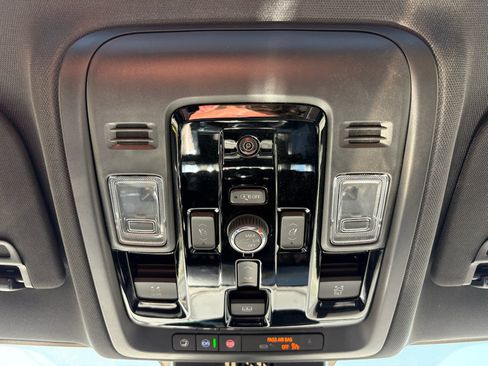 Used 2026 GMC Yukon Elevation w/ Elevation Premium Package AWD/4WD image 33