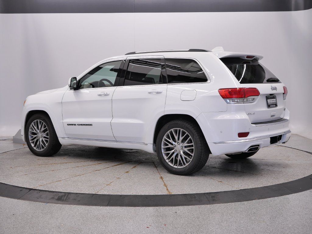 Certified 2017 Jeep Grand Cherokee Summit w/ Platinum Series Group AWD/4WD image 3