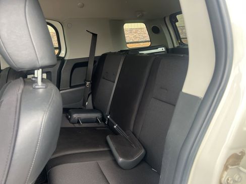 Used 2013 Toyota FJ Cruiser 4WD w/ Upgrade Pkg image 15