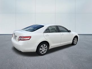 Used 2011 Toyota Camry LE w/ Fleet Convenience Pkg FWD video 3